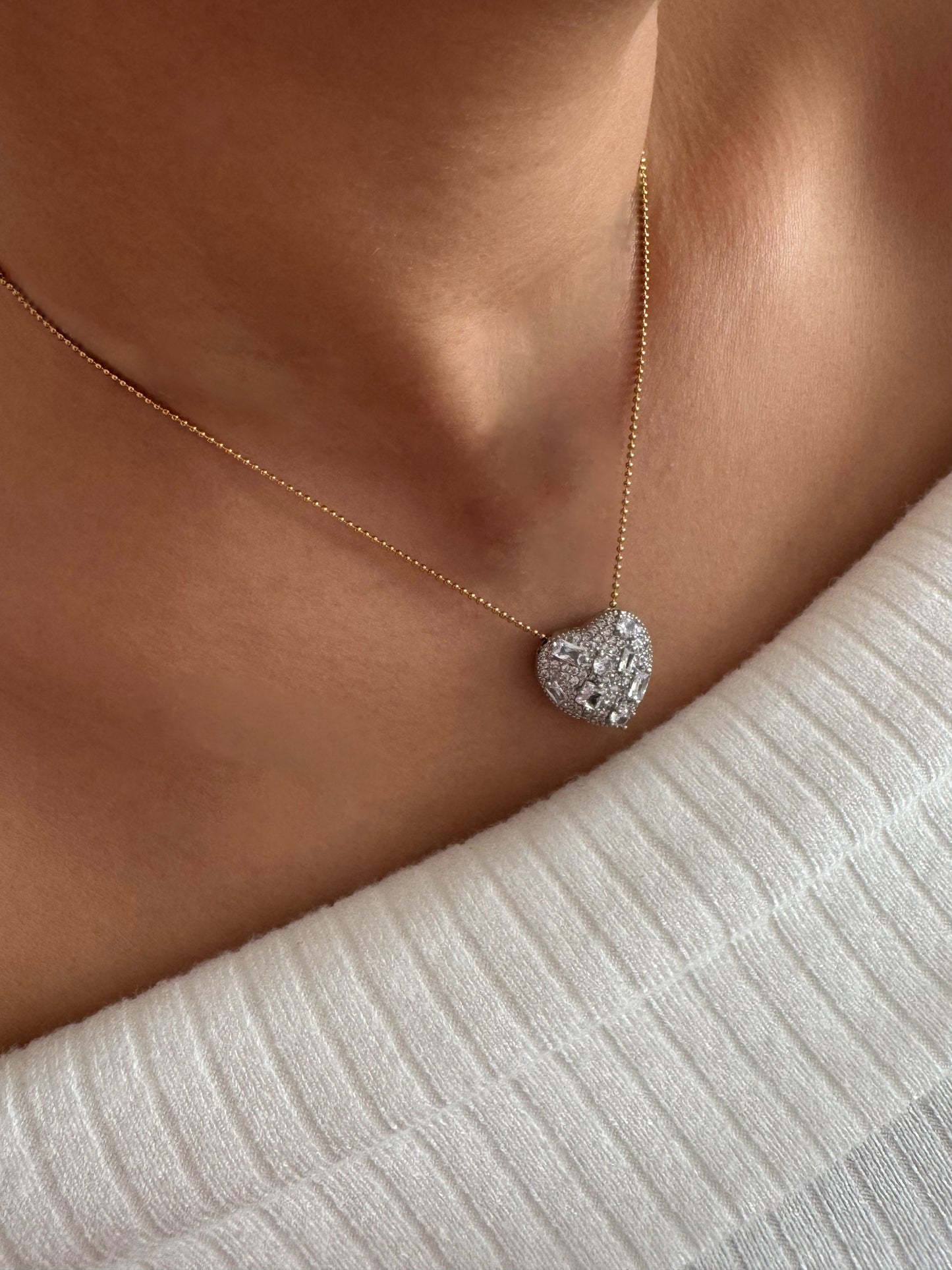 VIP Baget Taşlı Kalp Kolye