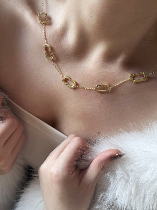 Özel Seri Taşlı Dikdörtgen Kolye