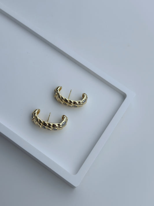 Özel Seri Taşlı Kabartma Dokulu Küpe