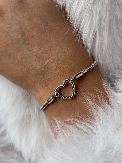 Çelik Klipsli Hollow Heart Bileklik