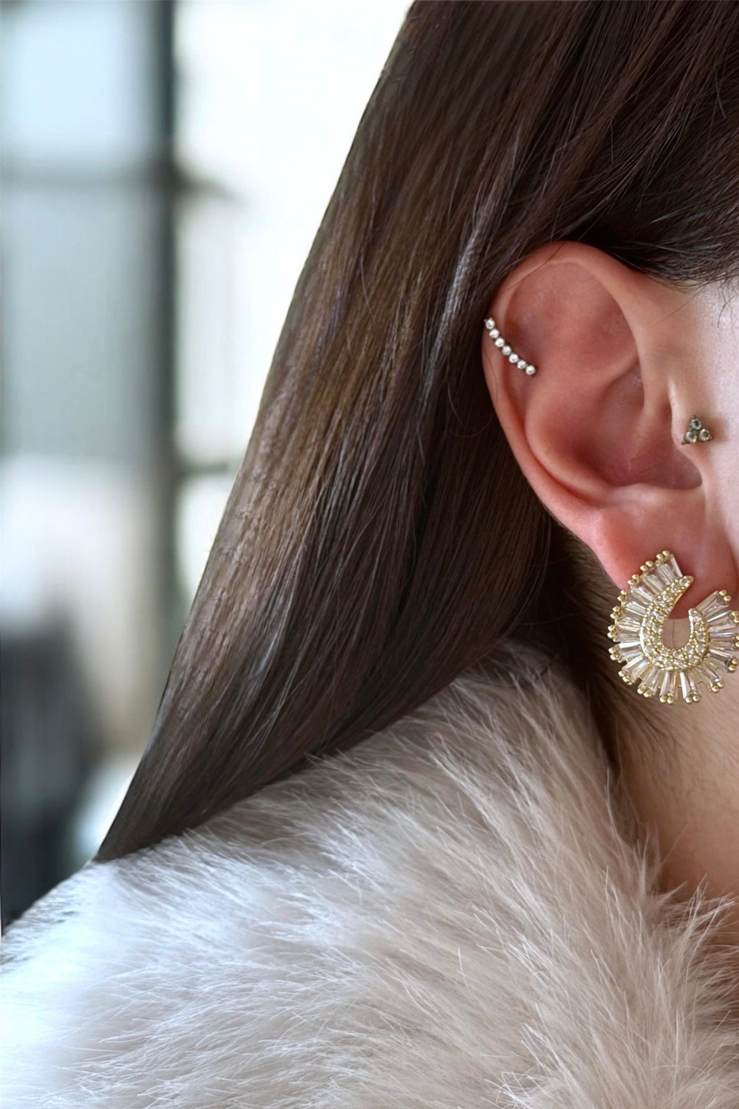 Özel Seri Baget Taşlı Küpe