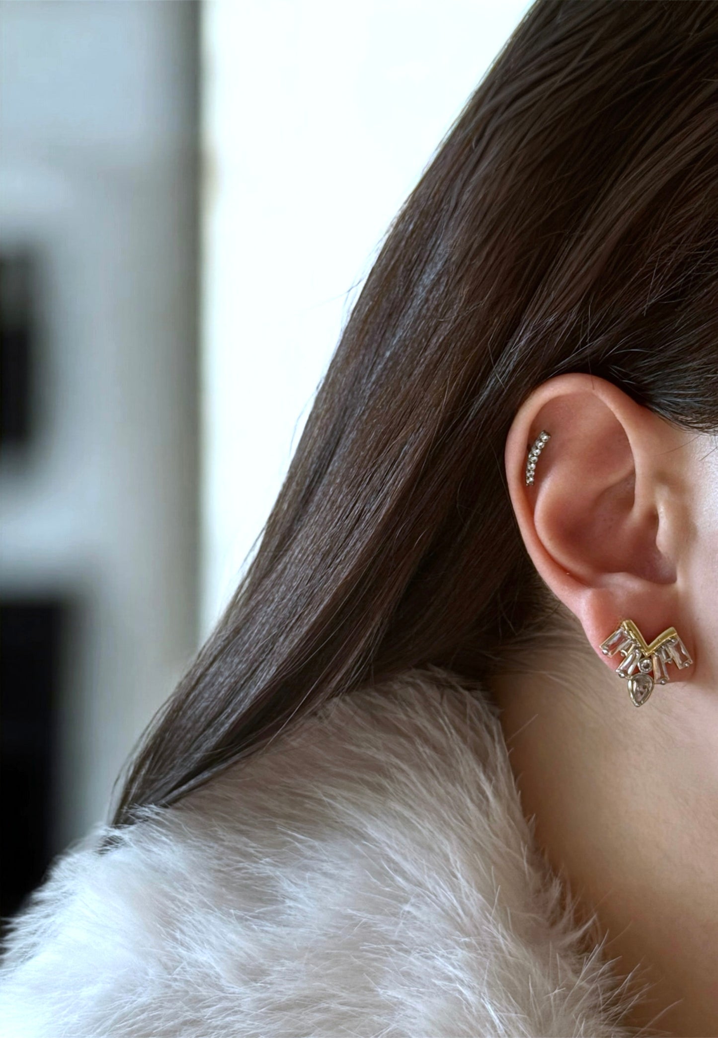 Özel Seri V-Glow Küpe